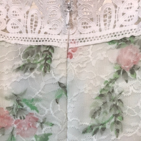 Disney Princess Cold Shoulder Fit Flare Dress Junior Medium - Picture 5 of 7